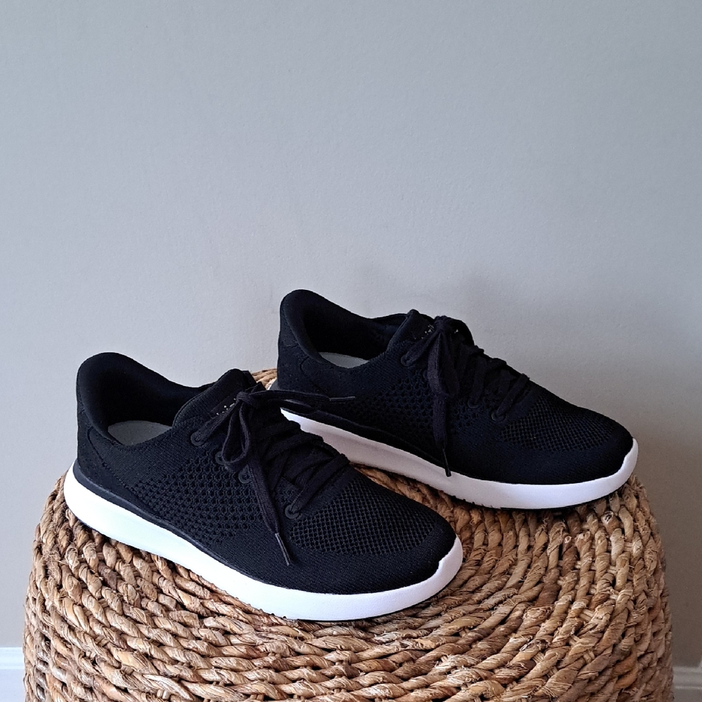 Kizik Womens Lima Hands Free‎ Slip On Black Mesh Knit Athleisure Sneakers 7.5W